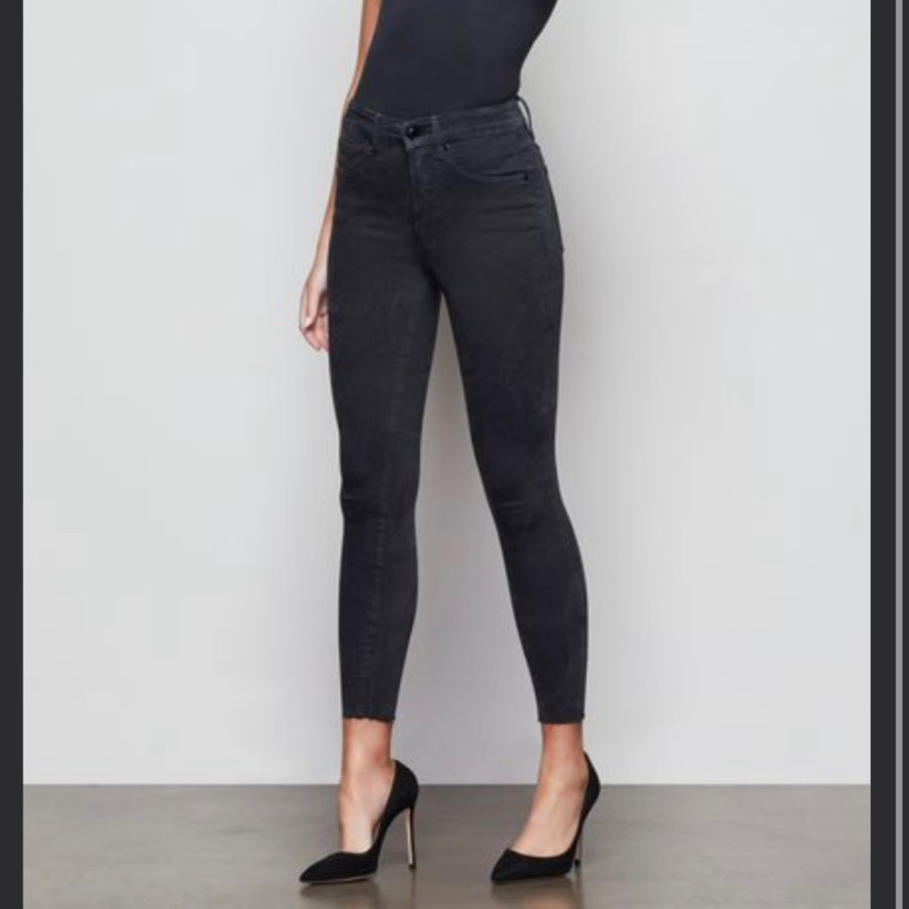 Black Good American Good Waist Crop W/ Raw Edge Skinny Jeans
